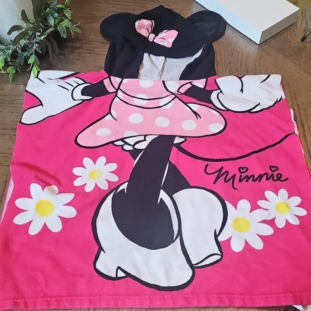 Disney Minnie Mouse Pancho Towel